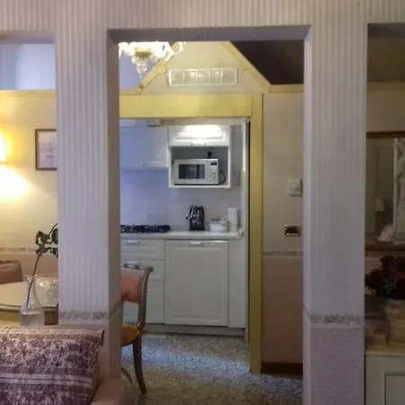 Apartahotel Suites Del Doge
